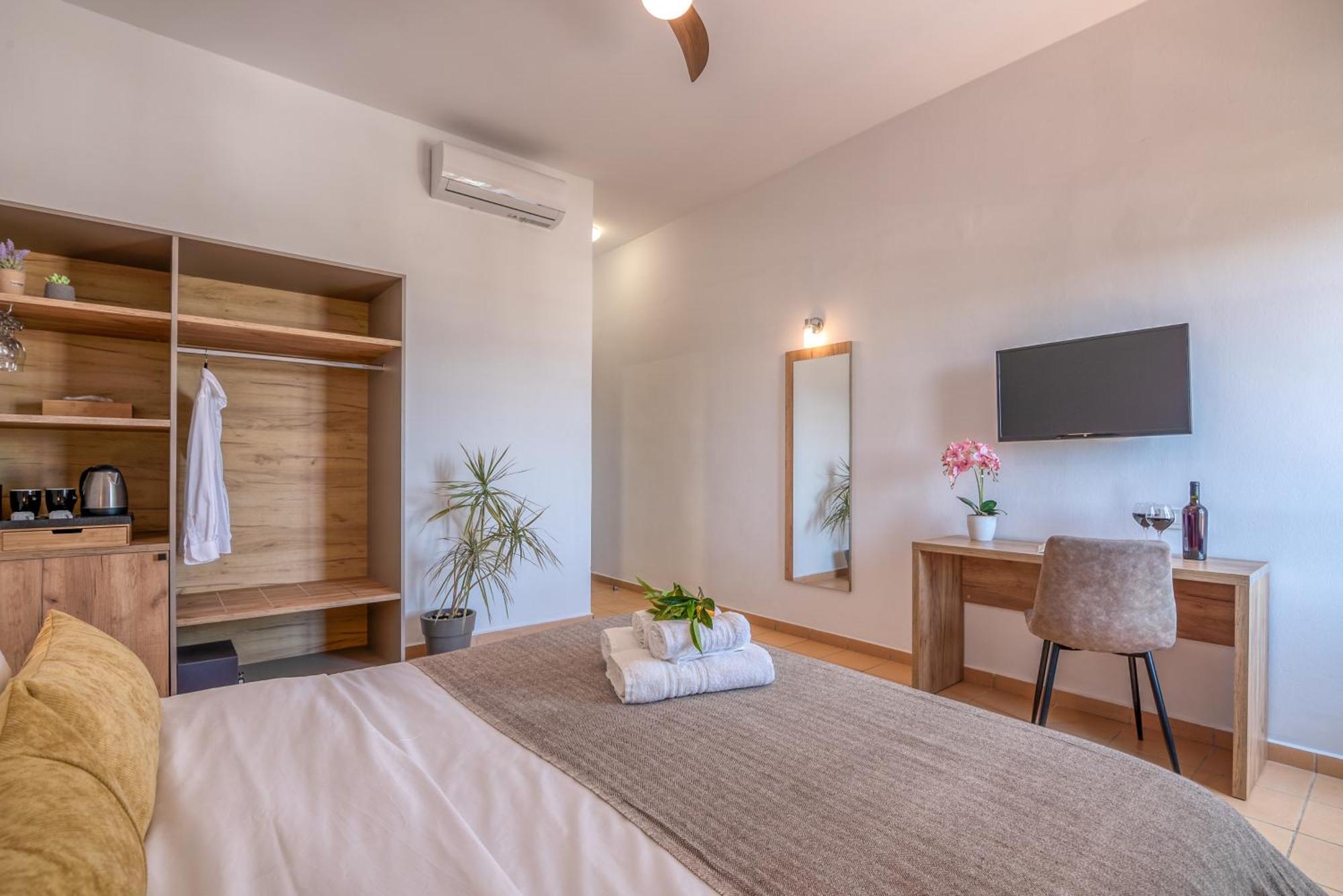 Kaliviani Traditional Hotel Kíssamos Екстериор снимка