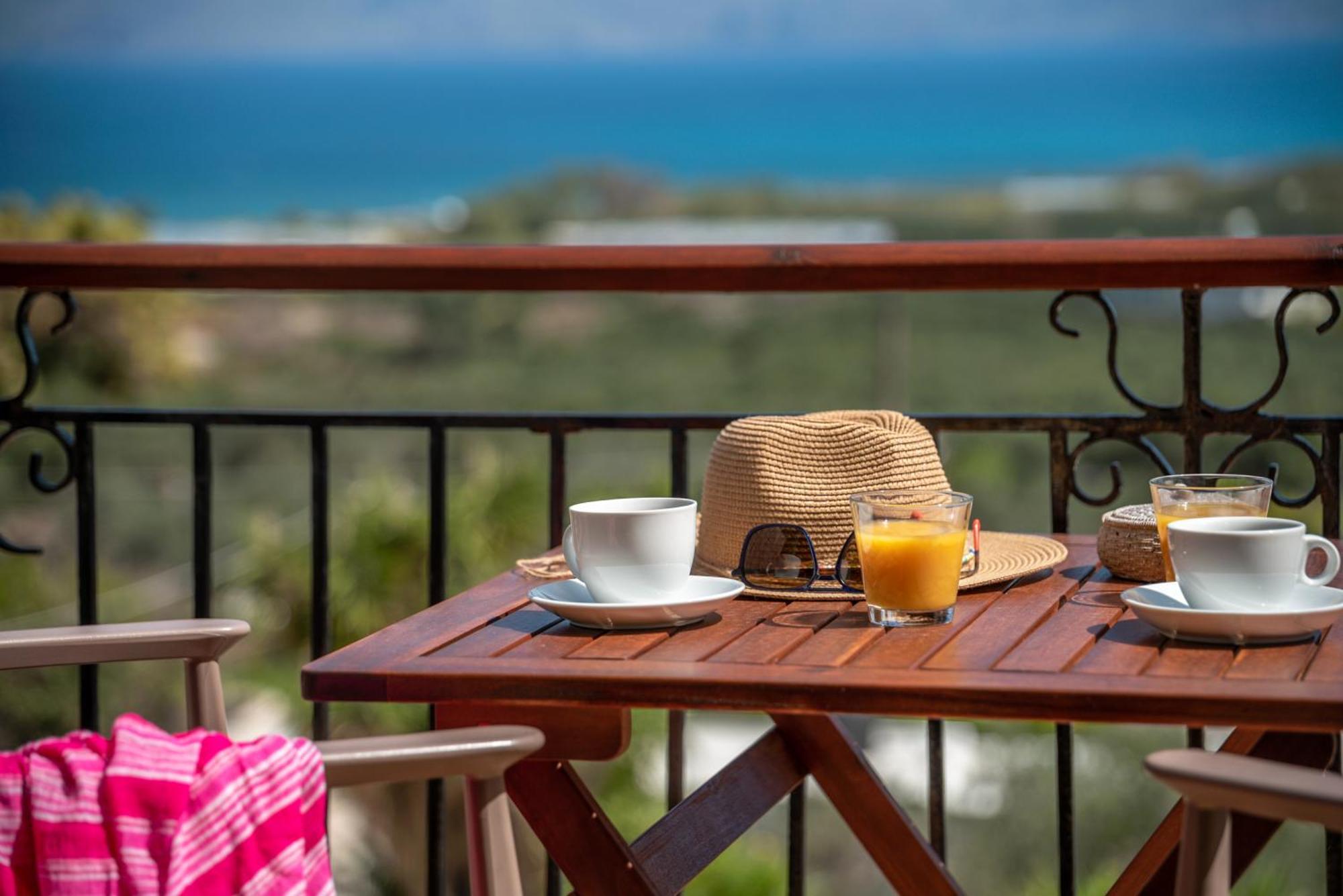Kaliviani Traditional Hotel Kíssamos Екстериор снимка