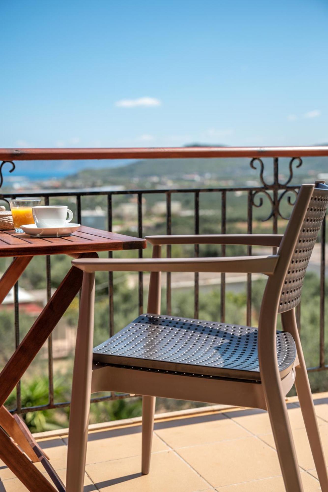 Kaliviani Traditional Hotel Kíssamos Екстериор снимка